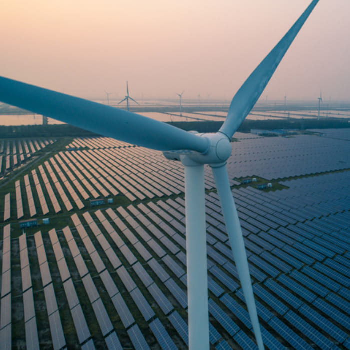 Оксагон стремится стать ведущим производственным и инновационным центром возобновляемой энергетики с использованием ветряных турбин.
