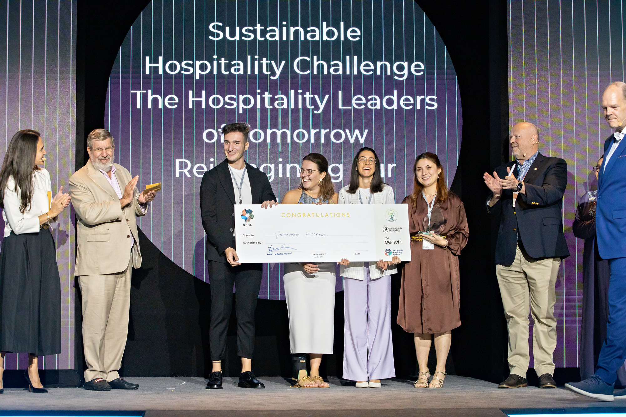 برعاية "تطوير الفنادق" في نيوم مشروع جناح فندقي عائم يفوز في "تحدي الضيافة المستدامة 2023"
